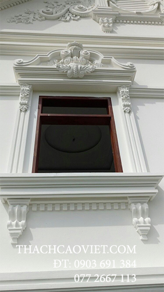 trang trí cửa sổ tân cổ điển tại sài gòn
