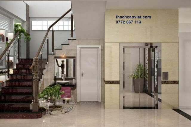 có nên xây nhà vệ sinh dưới gầm cầu thang