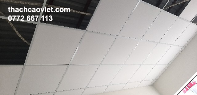 nhận thi c&ocirc;ng trần thạch cao gi&aacute; rẻ